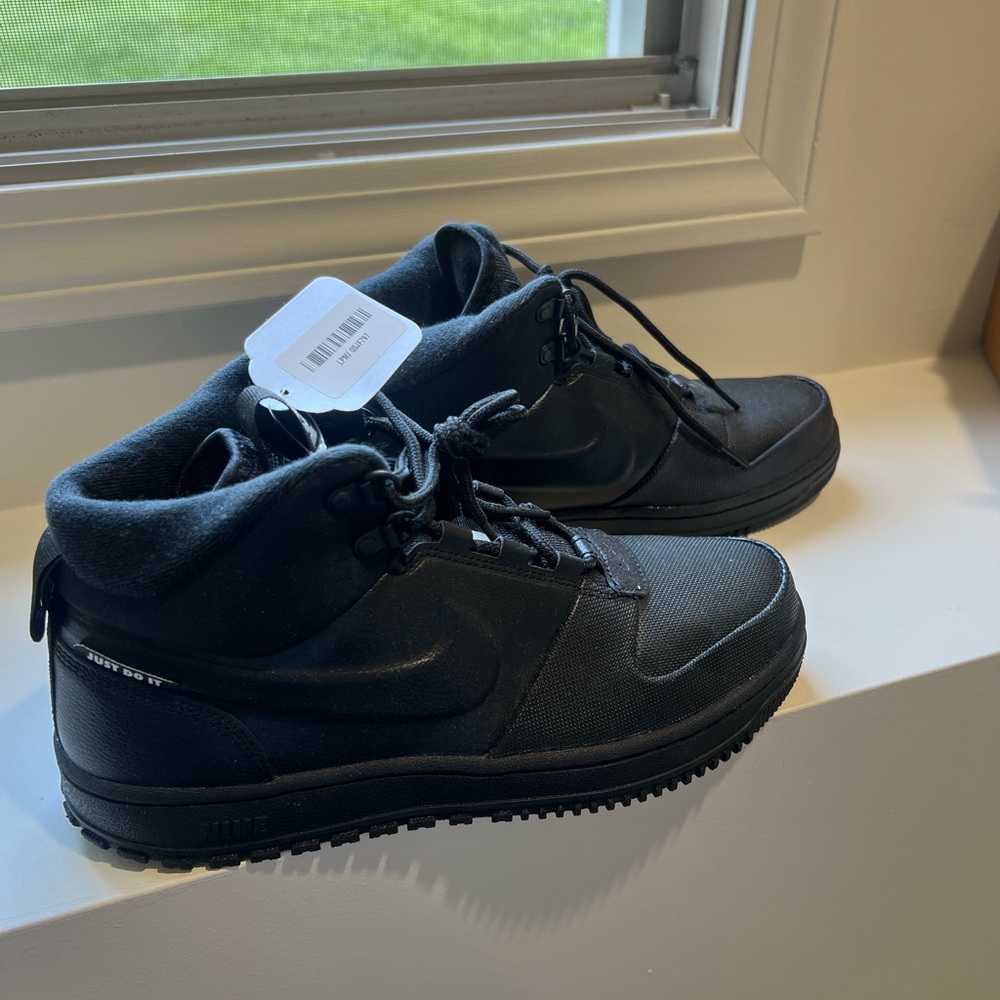 Nike Black High-Top Sneakers with Chunky Sole